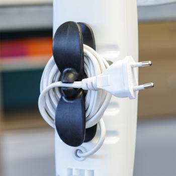 InLine® Kabelaufwickler für Gerätekabel, selbstklebend, schwarz, 2er-Set