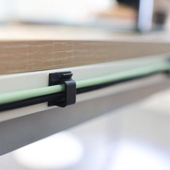 100er Pack InLine® Kabelmanager Klebesockel XL, Nylon, 3M-Klebepad, schwarz