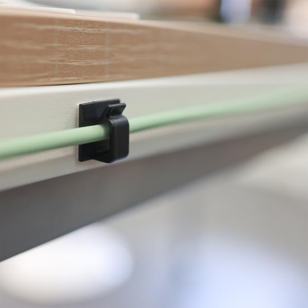 100er Pack InLine® Kabelmanager Klebesockel M, Nylon, 3M-Klebepad, schwarz